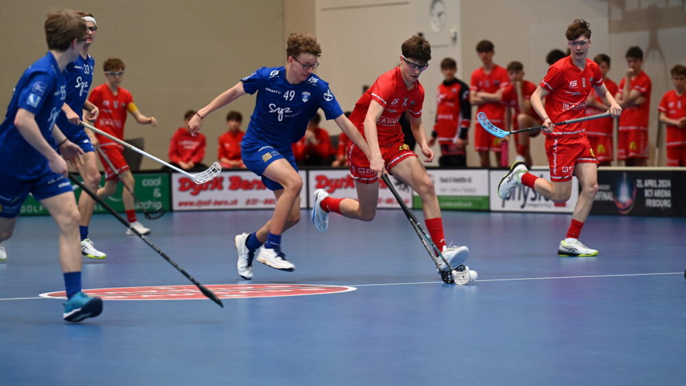 Floorball koeniz u16 schweizermeister 15