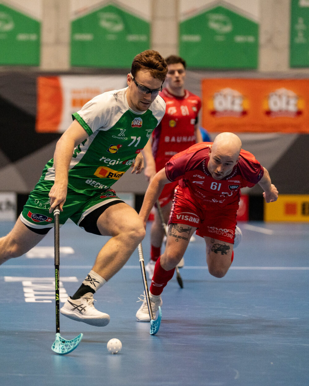 Titelbild Jan Zaugg und Jan Buerki im Zweikampf