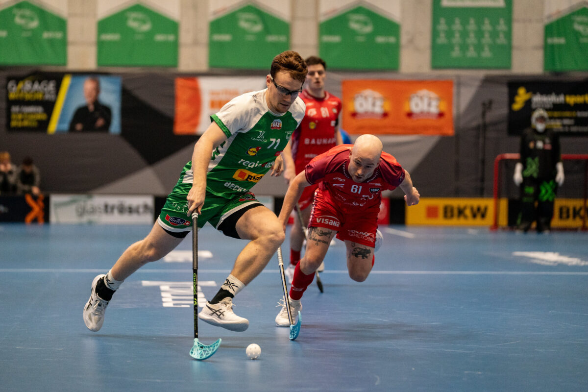 Titelbild Jan Zaugg und Jan Buerki im Zweikampf