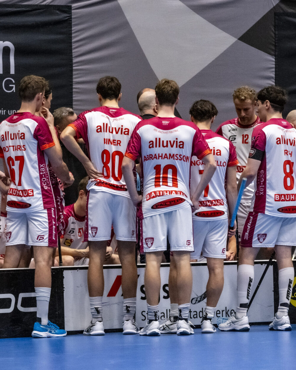 Symbolbild auswärts Shirts 2024 25