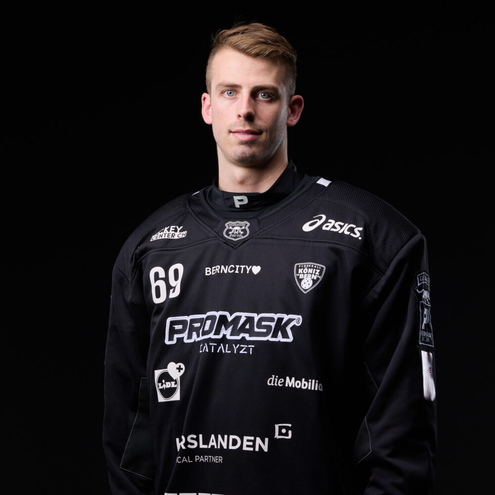 Lukas Genhart 26-27 normal