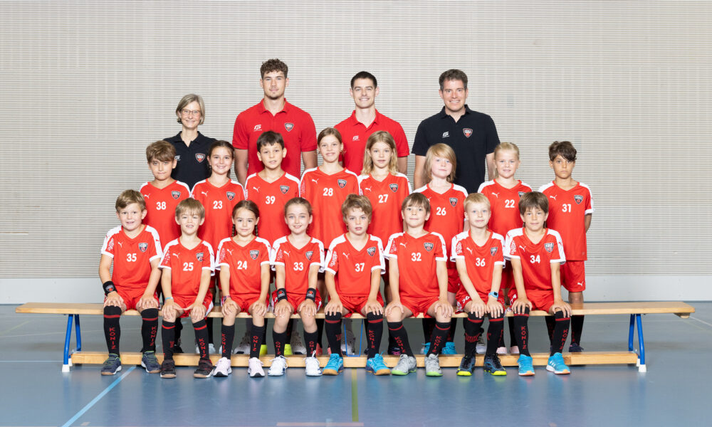 24-25_Teamfoto U10 gelb